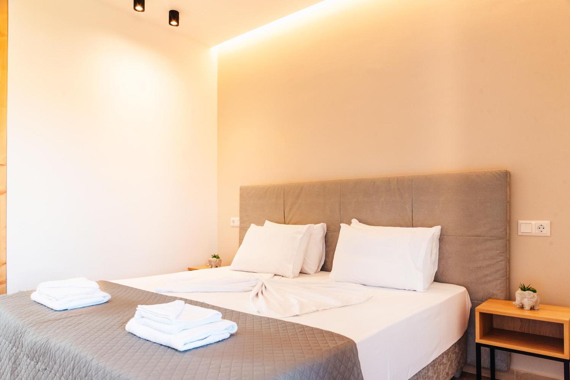 Melador Beachfront Апартаменты *